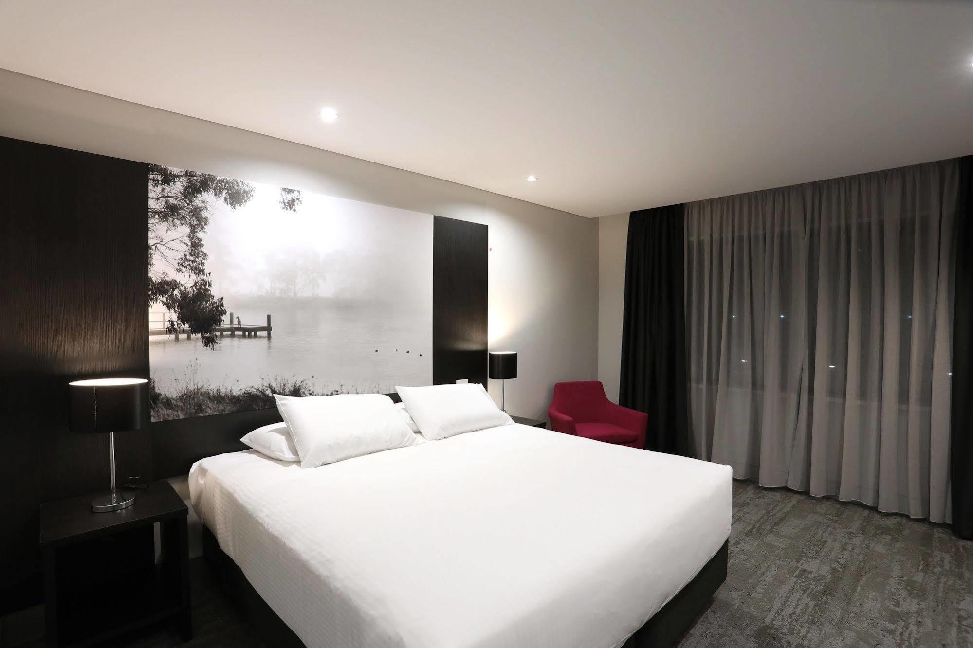 Mercure Tamworth Zewnętrze zdjęcie